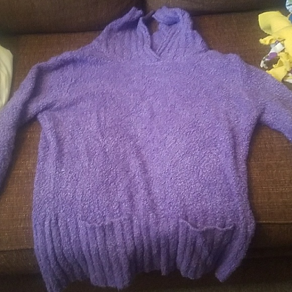 Sweater - Picture 1 of 3